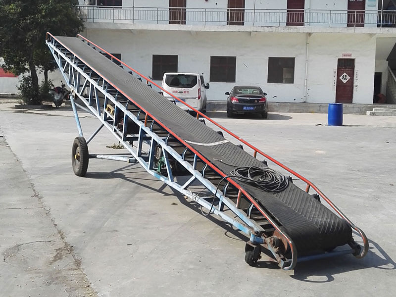 輸送機